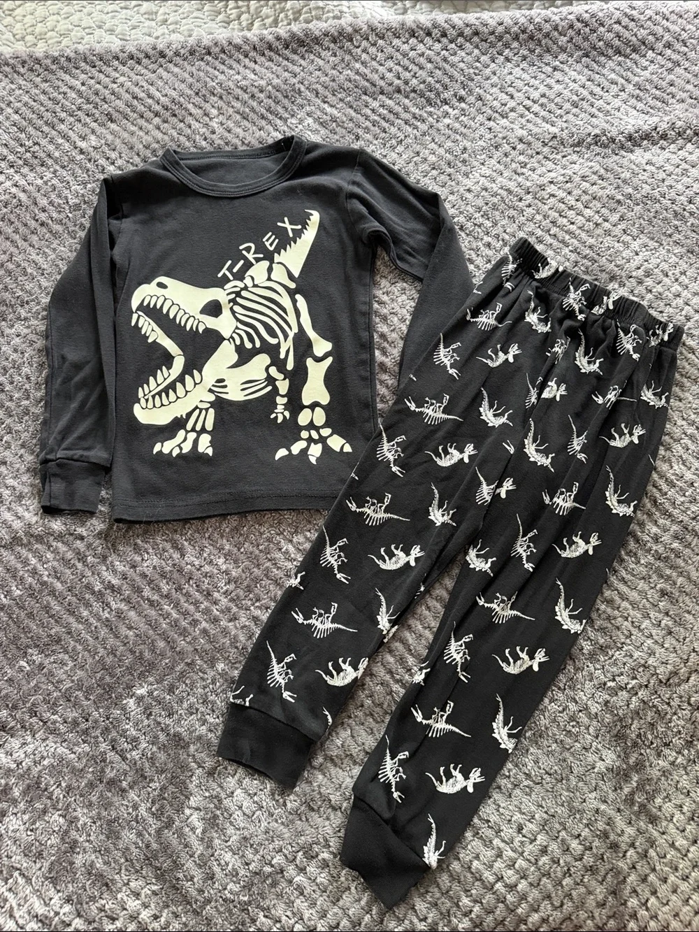 Kids Black T-Rex Skeleton Pajama Set Glow in the dark 4T